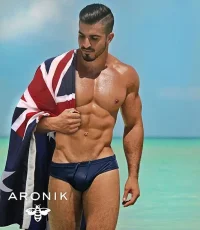 aronik aus.webp