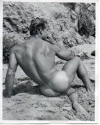 0deb5ab34cde0f24dbe9ec16c2d7be90--dubois-vintage-men.webp