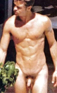 nude-men-and-nude-women-shower-clips.webp