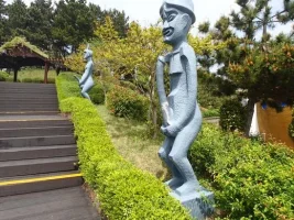 d85bab77-d618-469e-8c07-83bcd8fdfa700dcfc70359aa52b8fc_The_Penis_Park-_Samcheok_-_panoramio.webp