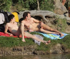 river-nudists-300.webp