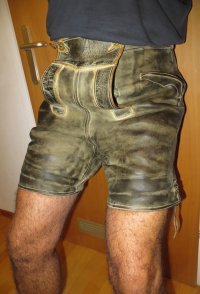 short otiwe.jpg