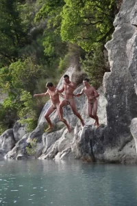 7295PU2o3sx1.webp