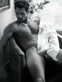 00Everyone-Loves-David-Gandy-1.webp