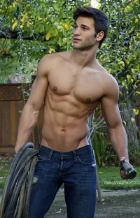 7974c81ea78af061f240d2d81de9f677--sexy-guys-sexy-men.webp