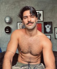 bigote toew¡t.jpg