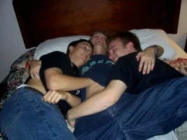 MaleBonding-10.webp