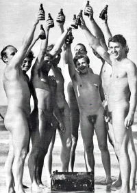vintage-nudist-group-196 (2).webp
