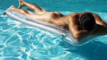 2283-rearview-floating-in-the-pool.webp