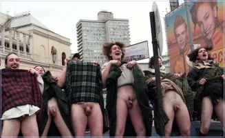 what is under the kilt (12).webp