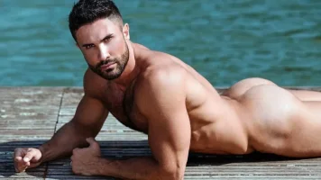 3075-naked-hunk-with-a-nice-ass.webp