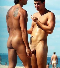 gay-nude-beach-005.webp
