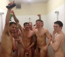 team-naked-shower-.webp
