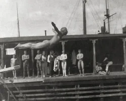 2786653375e6a351c11f00b0bf78e23e--male-swimmers-dive.webp