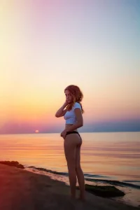 thumbs_horni_babes272_37.webp