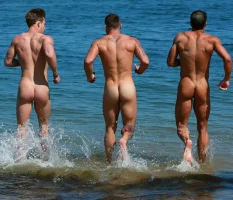 nude-men_11.webp