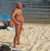 daddy-beach-cock-silver-hung.webp