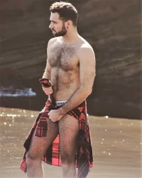 Hairy_Men_03.webp