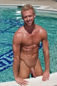 02_-_beach_guys_02.webp