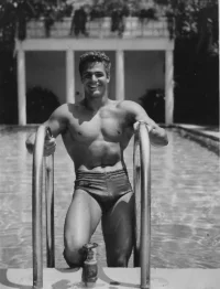1e46ae608ad201b735ad0d0d1beb411d--vintage-men-vintage-fashion.webp