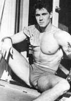 40cd4abfca990e7d3a6a589413fdcf0f--photos-vintage-sexy-guys.jpg