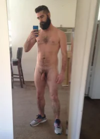 Naked-Guy-Selfie-25.webp