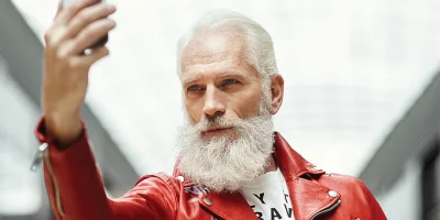 o-YORKDALE-FASHION-SANTA-facebook.webp