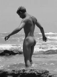 7159eb0d6a9eb47cfd3a13e524715146--sexy-guys-sexy-men.webp