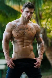 c5c94b31b942aede9b0fee22a0920023--inked-guys-inked-men.webp