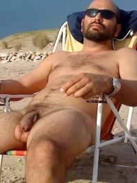nude-men_04.webp