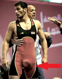 arab-athlete-big-dick.webp