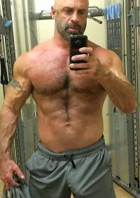 4421429846cfc51587369a1c7e93f668--muscle-bear-muscle-guys.webp