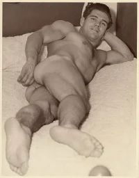 811c003c9116af34832146f1485df2fb--body-builders-vintage-men.webp