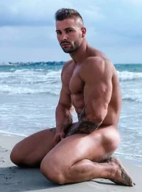 da839ac05c5db837e6d894ca5a79ad42--nude-beach-man-photo.webp