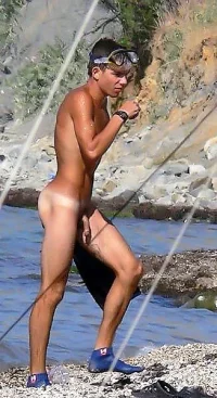 tumblr_o8sv5qtMb31uxpm5fo1_400.webp