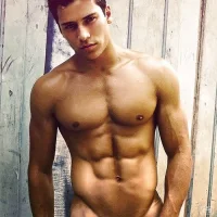 Brazilian-male-model-Renato-Ferreira.webp