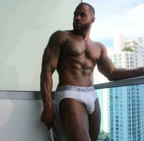 naked-black-guy-2.webp