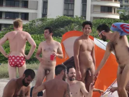 nudist-friends-.webp