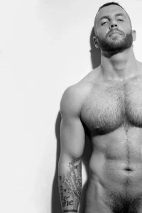 f6ec062ec22c5291d10bd9dc0789e336--sexy-men-hot-men.webp