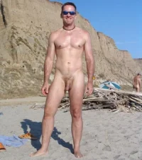 guyzbeach-simply-natural-follow-guyzbeach.webp
