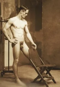8056cf6777b2972678e17aeefb7a9123--male-photography-vintage-photography.jpg