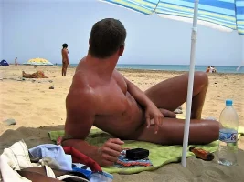 nude-men_03.webp