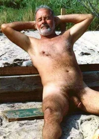 68ef9d527847957fe53de027d00d5c30--older-men.webp