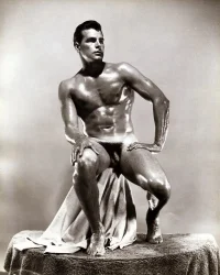 Warner Hank Evans 002.webp