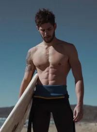 shirtless-men_07.webp