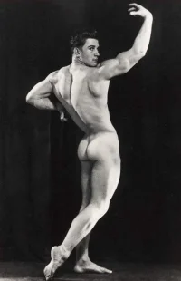 73baf3453b09c434fea59c5fbbd39001--nude-model-vintage-men.webp