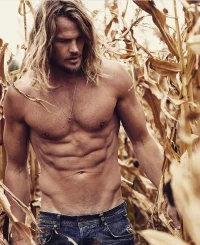 d2da63141cd7931e002196d6db16e3ce--long-haired-men-sexy-men.webp