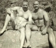 11_VintageNudeGuysAndPorn.webp