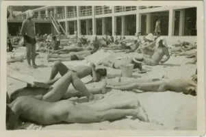 1930s-$(KGrHqIOKnEE4-2Gw0QLBOTn2r(iRQ~~48_3.webp