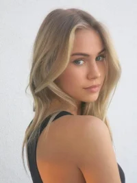 beautiful-girls-make-the-world-go-around-640-high-25.webp